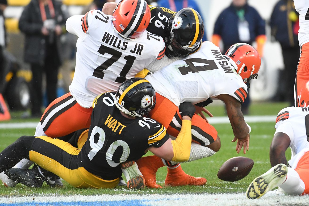 NFL: Cleveland Browns at Pittsburgh Steelers