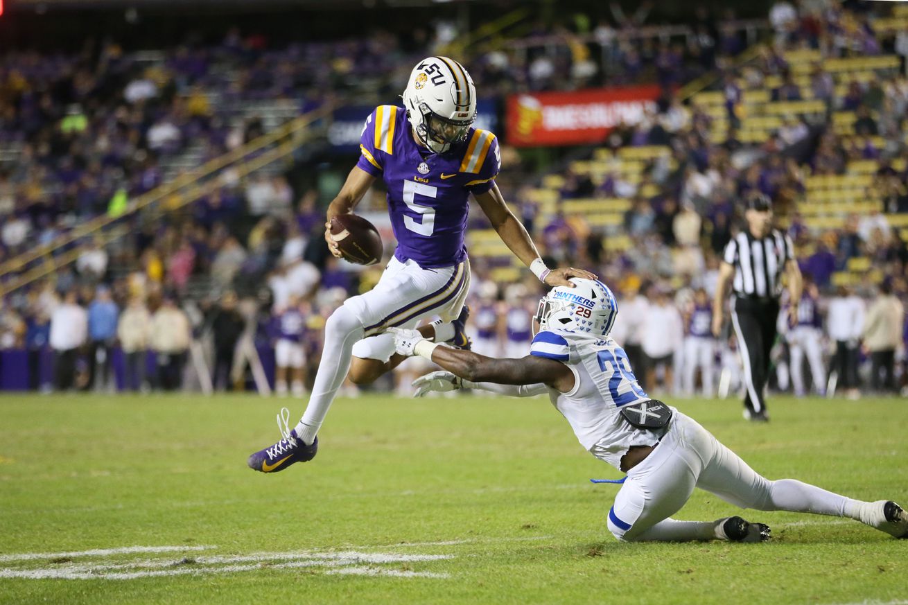 NCAA Football: Georgia St. at Louisiana State