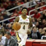 New Orleans Pelicans guard Elfrid Payton (4) handles the ball