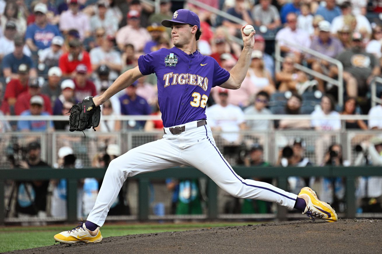 NCAA Baseball: College World Series-Arkansas v LSU