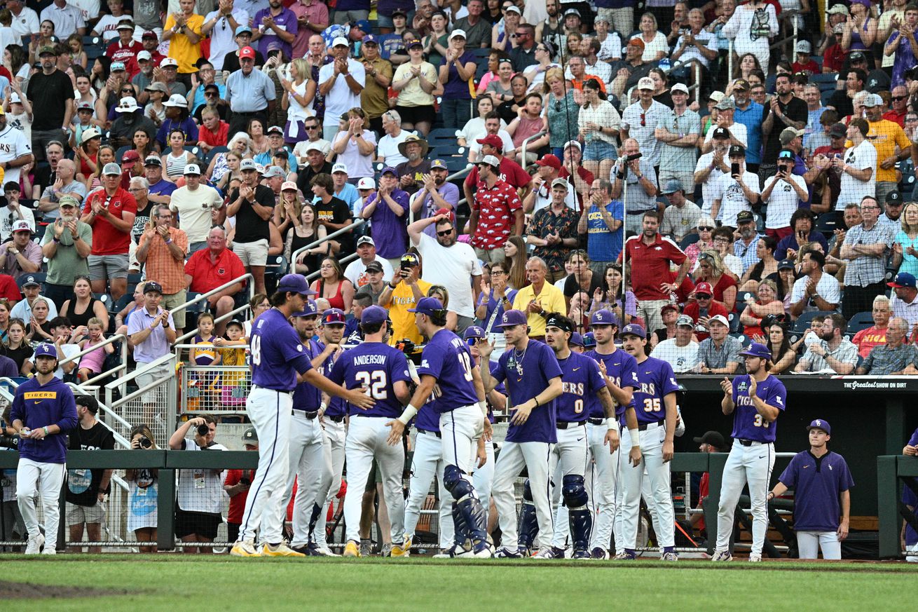 NCAA Baseball: College World Series-Arkansas v LSU